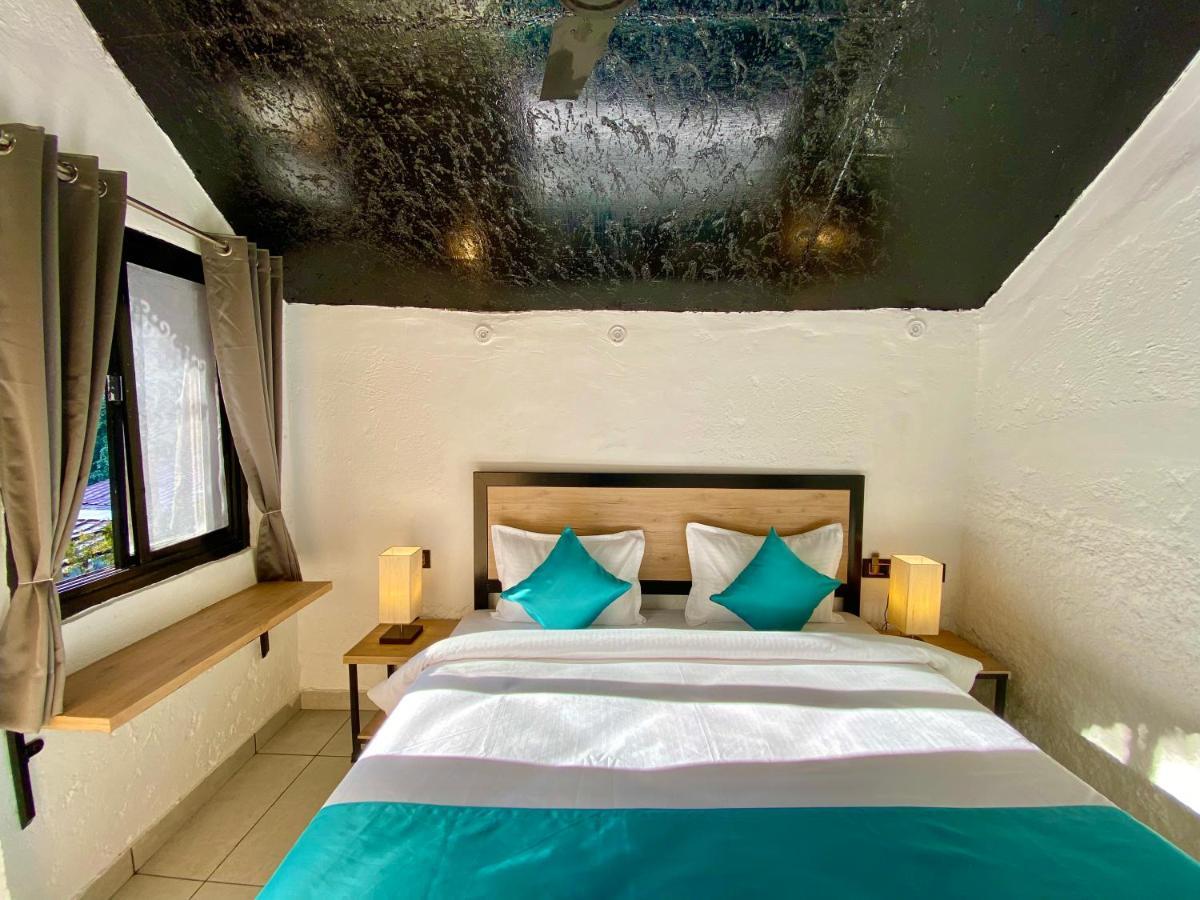 Euphoric River Resort Rišikéš Exteriér fotografie