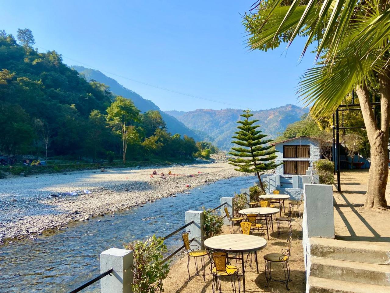 Euphoric River Resort Rišikéš Exteriér fotografie